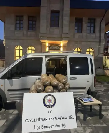 Sivas'ta Gümrük Kaçağı Tütün Ele Geçirildi