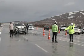Sivas'ta Zincirleme Kaza: 1 Ölü, 5 Yaralı