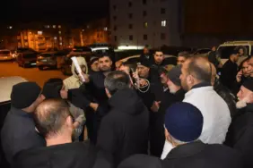 Umre Vaadiyle Dolandırılanlar Sivas'ta Toplandı