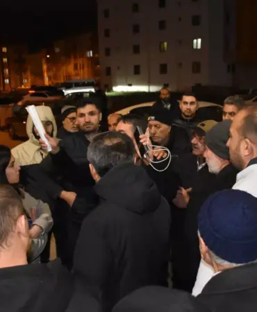 Umre Vaadiyle Dolandırılanlar Sivas'ta Toplandı