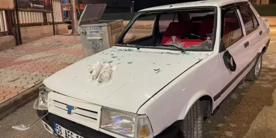 Suşehri’nde Otomobil ve Motosiklet Çarpıştı