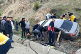 Suşehri'nde Trafik Kazası: 3 Yaralı