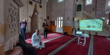 Suşehri'nde Hacı Adaylarına Eğitim Semineri